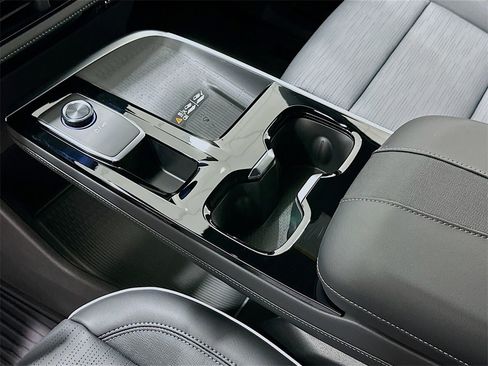 New 2026 Buick Enclave Sport Touring w/ Power Package image 17