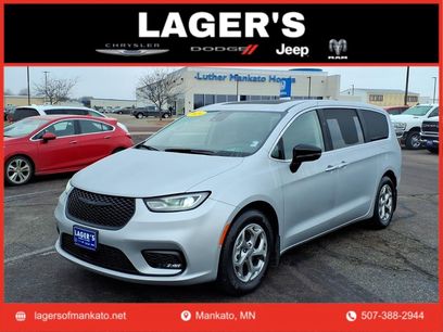 Used 2024 Chrysler Pacifica Limited