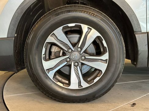Used 2021 Honda CR-V LX image 25