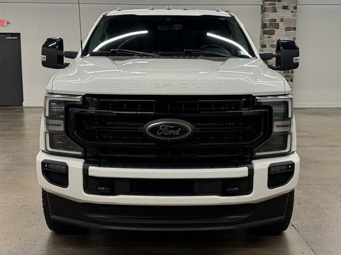 Used 2021 Ford F250 Lariat AWD/4WD image 2
