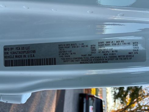 Used 2023 Jeep Gladiator Sport image 30