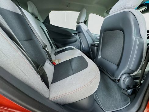 Used 2020 Chevrolet Bolt LT FWD image 33