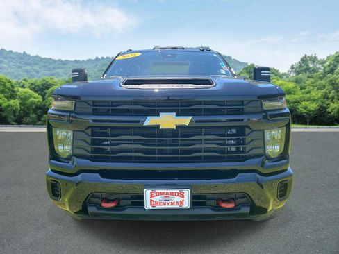Used 2025 Chevrolet Silverado 2500 Custom w/ Custom Value Package AWD/4WD image 25