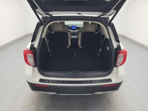 Used 2022 Ford Explorer XLT w/ Equipment Group 202A image 29