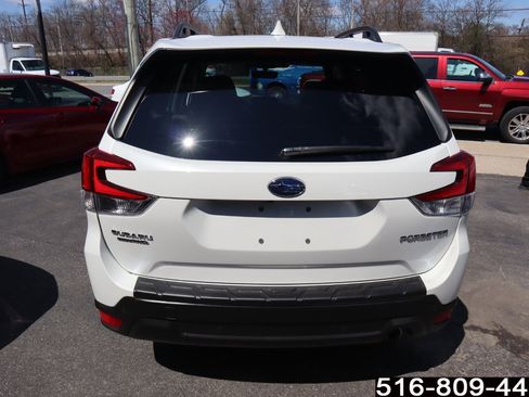 Used 2023 Subaru Forester Limited AWD/4WD image 5