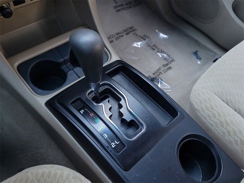 Used 2011 Toyota Tacoma PreRunner image 16