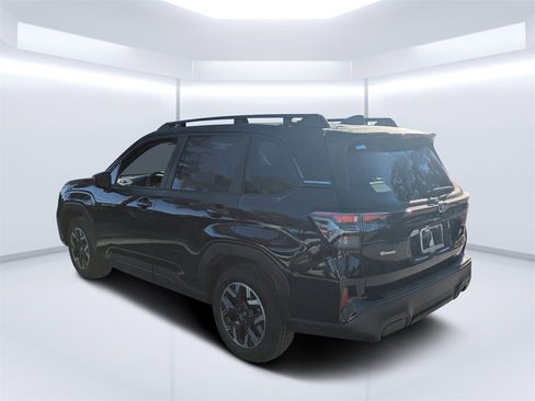 New 2026 Subaru Forester Premium image 5