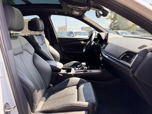 Used 2023 Audi Q5 2.0T Premium w/ Convenience Package AWD/4WD image 28