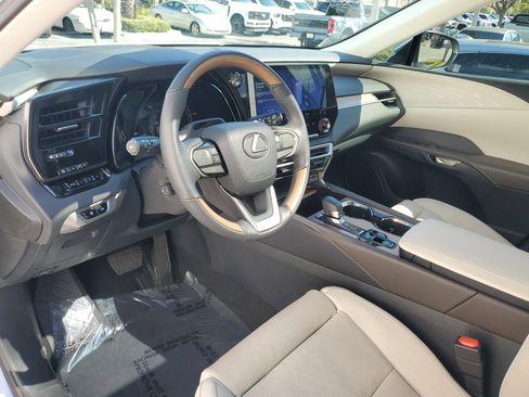 Used 2023 Lexus RX 350 w/ Accessory Package (Z1) image 21