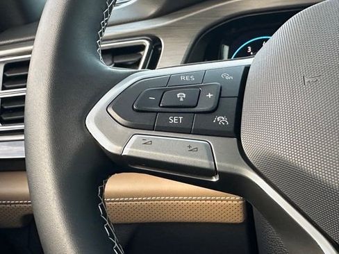 New 2026 Volkswagen Atlas Cross Sport SE AWD/4WD image 39