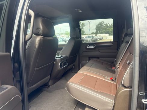 Certified 2025 GMC Sierra 2500 Denali w/ Denali Reserve Package AWD/4WD image 9