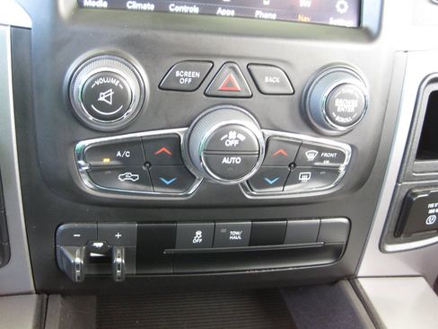 Used 2023 RAM 1500 Classic SLT w/ Trailer & Traction Group AWD/4WD image 21