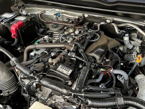 Certified 2024 Toyota Tacoma SR5 image 33