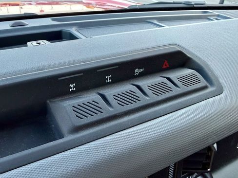 Used 2023 Ford Bronco 2-Door w/ Sasquatch Package image 24