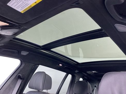 Certified 2025 BMW X7 M60i image 25