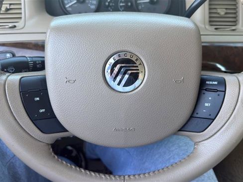 Used 2009 Mercury Grand Marquis LS RWD image 31
