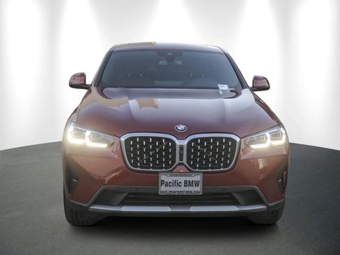 Used 2023 BMW X4 xDrive30i w/ Premium Package image 2
