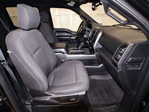 Used 2019 Ford F150 XLT w/ Equipment Group 302A Luxury AWD/4WD image 14