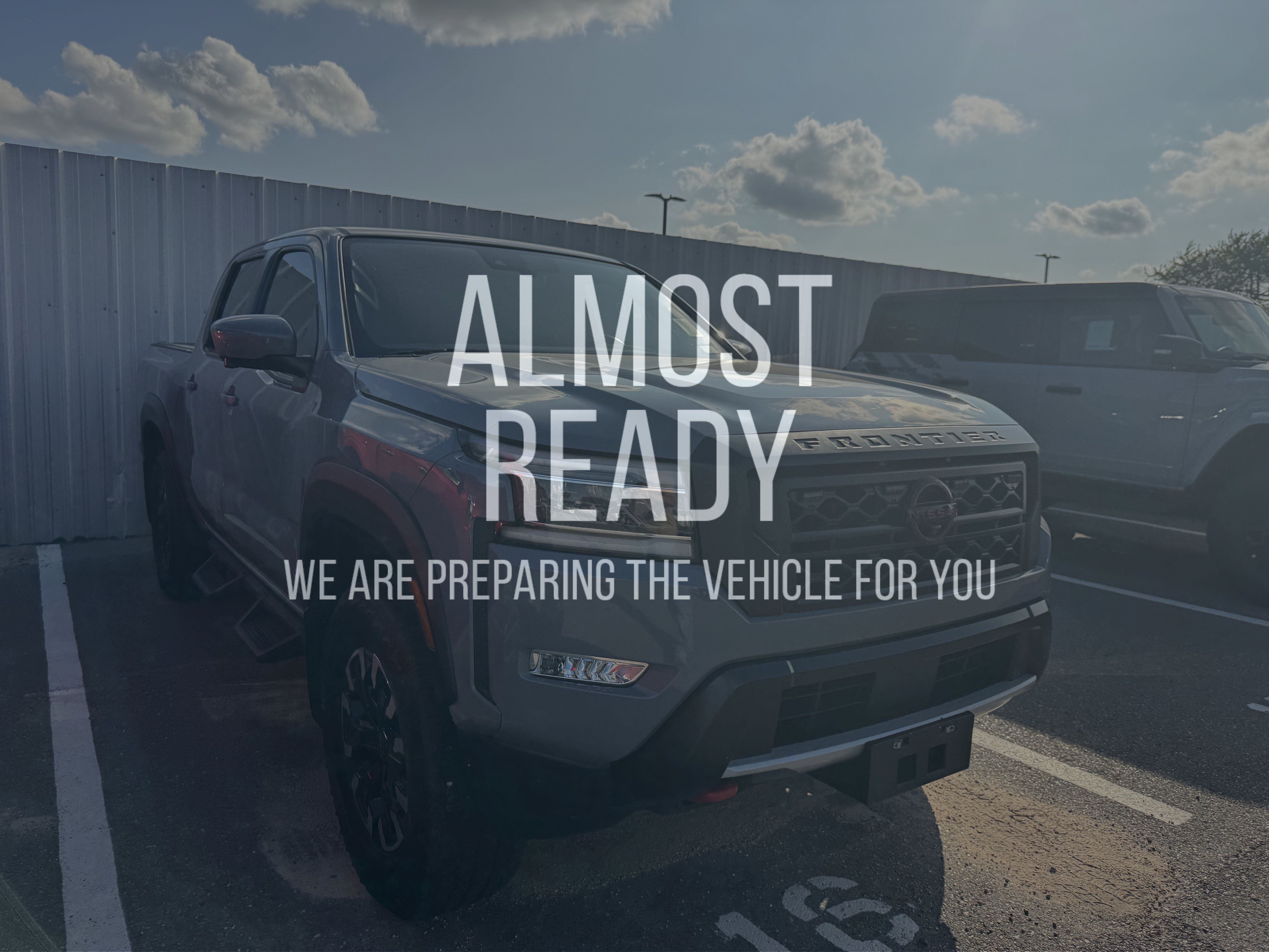 Used 2022 Nissan Frontier Pro-X RWD image 5