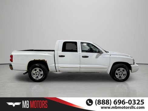 Used 2005 Dodge Dakota Laramie w/ Sport Appearance Group AWD/4WD image 4