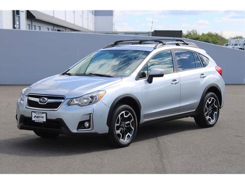 Used 2016 Subaru Crosstrek 2.0i Premium AWD/4WD image 1