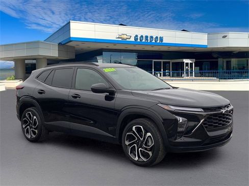 Used 2024 Chevrolet Trax RS w/ Sunroof Package image 6