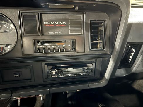 Used 1993 Dodge D/W Truck 350 image 20