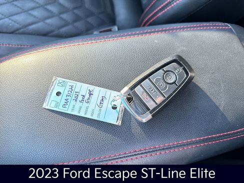 Used 2023 Ford Escape ST-Line Elite w/ Premium Technology Package image 28