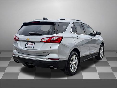 Used 2020 Chevrolet Equinox LT image 6
