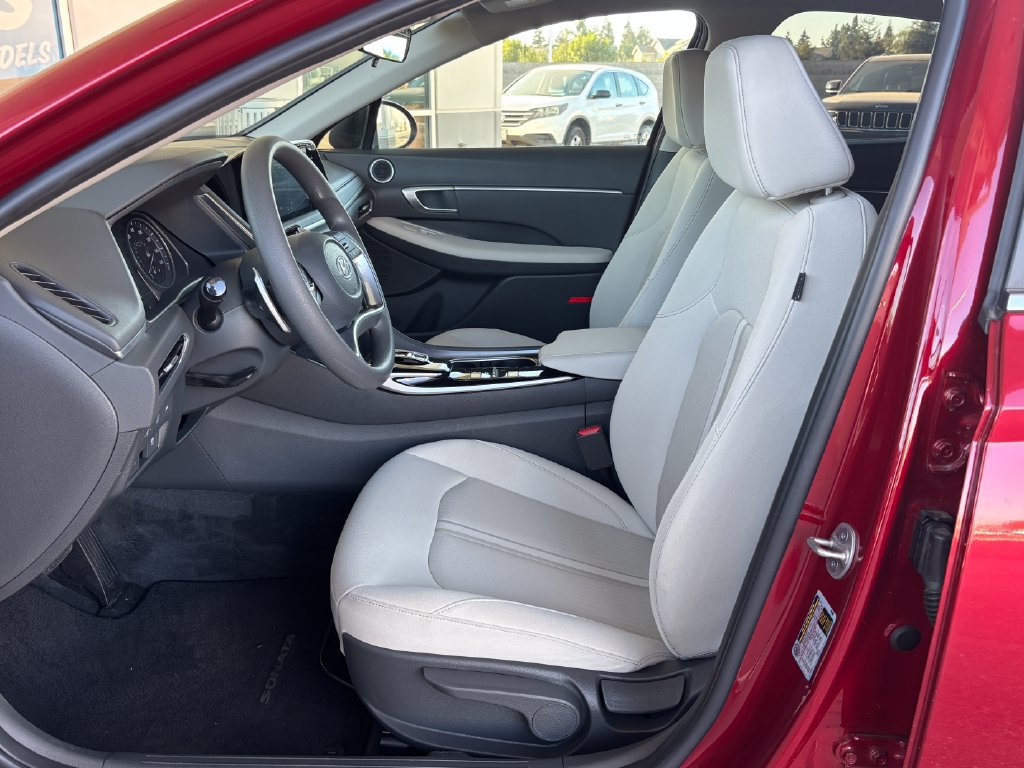 Used 2023 Hyundai Sonata Blue FWD image 22