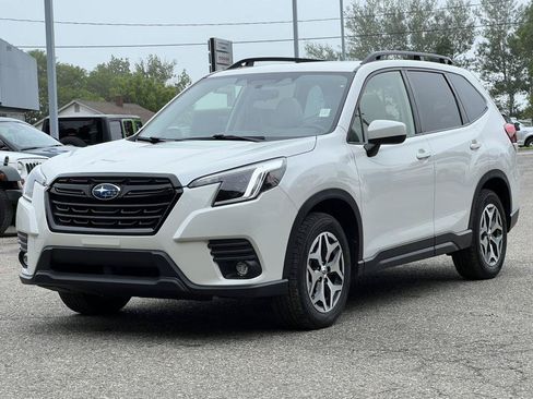 Used 2024 Subaru Forester Premium AWD/4WD image 39