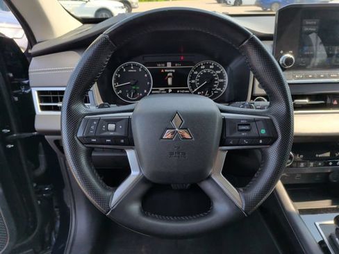 Used 2024 Mitsubishi Outlander SE AWD/4WD image 13