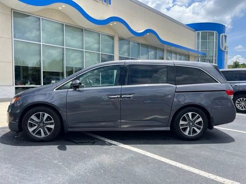 Used 2015 Honda Odyssey Touring image 10