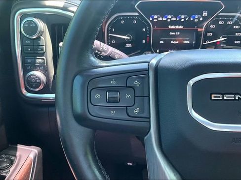Used 2021 GMC Sierra 2500 Denali w/ Denali Ultimate Package AWD/4WD image 18