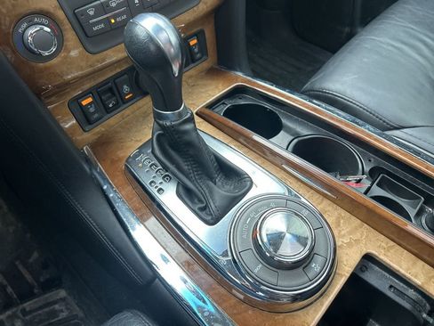 Used 2012 INFINITI QX56 Base w/ Theater Pkg image 31