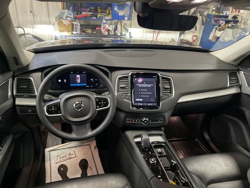 Certified 2023 Volvo XC90 B5 Core w/ Climate Package AWD/4WD image 18