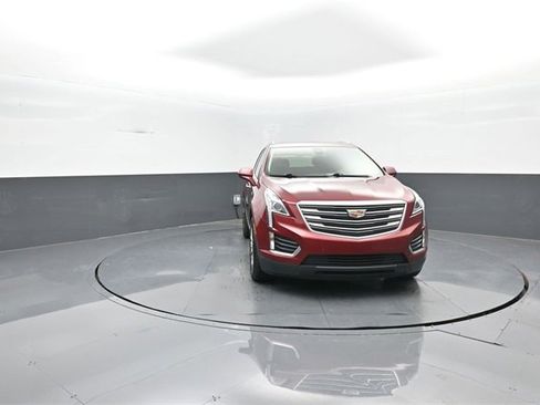 Used 2018 Cadillac XT5 Luxury w/ Driver Awareness Package image 2