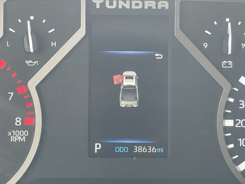 Used 2022 Toyota Tundra SR5 AWD/4WD image 28