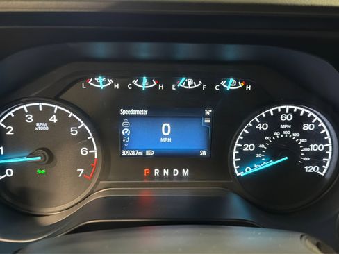 Used 2024 Ford F250 XLT AWD/4WD image 27