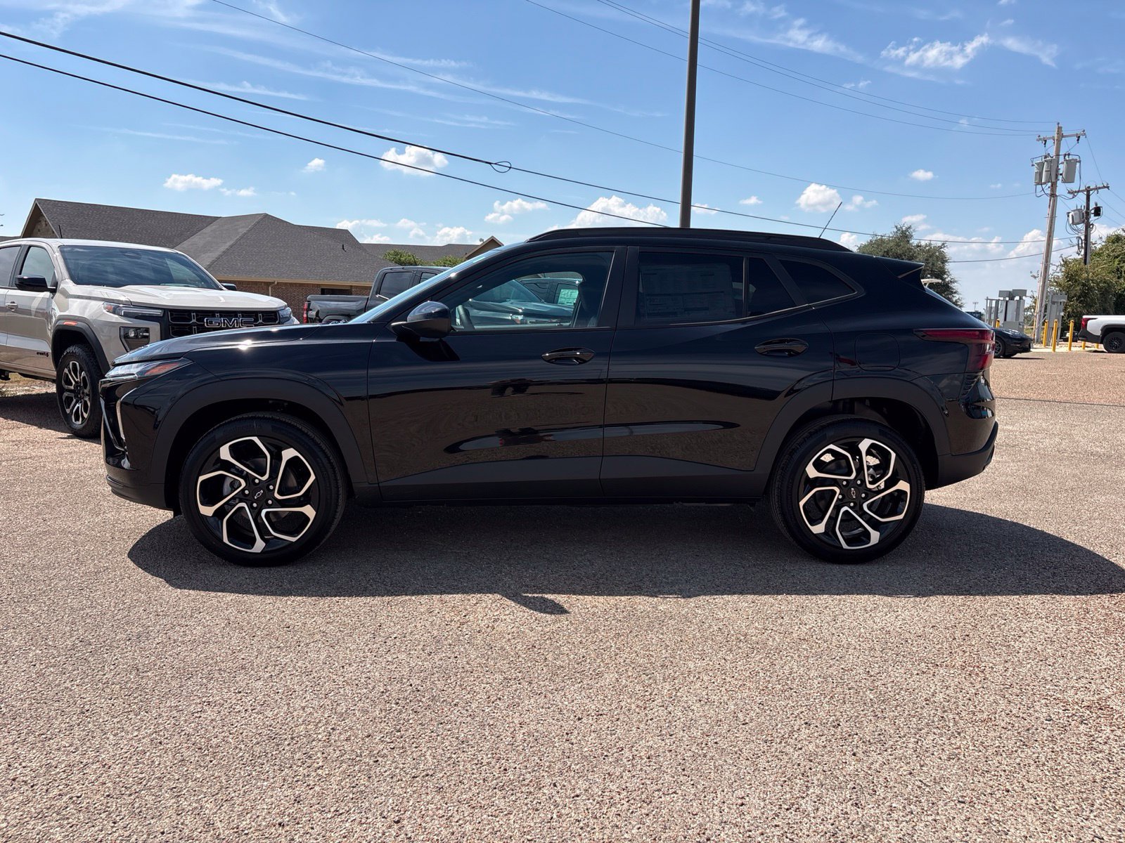 New 2026 Chevrolet Trax RS w/ Driver Confidence Package FWD image 2