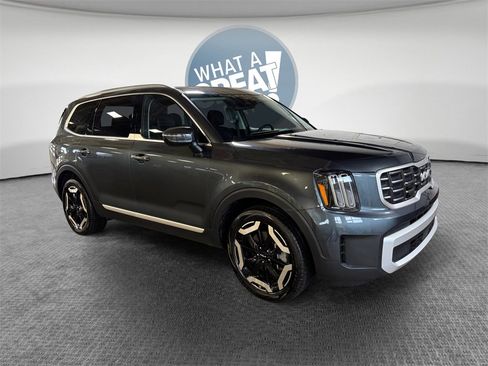 Used 2024 Kia Telluride S w/ S Sunroof Package image 1