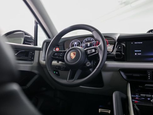 New 2026 Porsche Cayenne S image 26