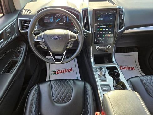 Used 2024 Ford Edge Titanium image 11