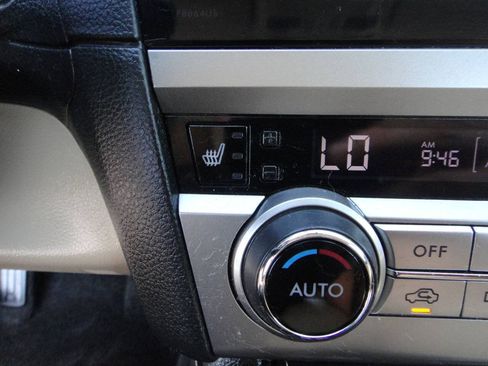 Used 2015 Subaru Legacy 2.5i Limited AWD/4WD image 10