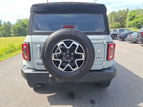 Used 2022 Ford Bronco Outer Banks AWD/4WD image 5
