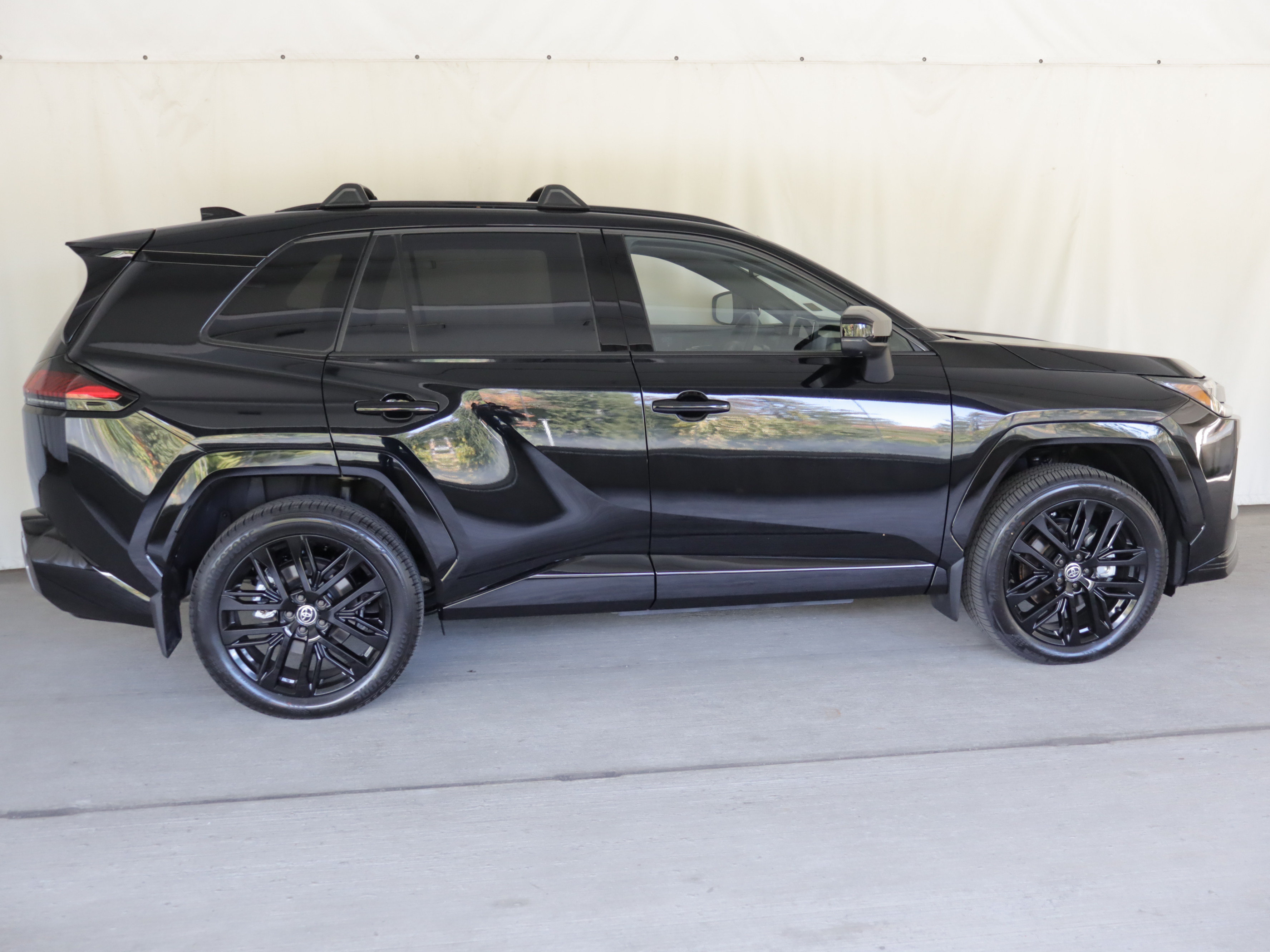 Used 2026 Toyota RAV4 XSE w/ Weather Package AWD/4WD image 6