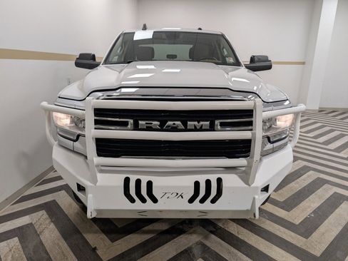 Used 2019 RAM 3500 Big Horn image 27
