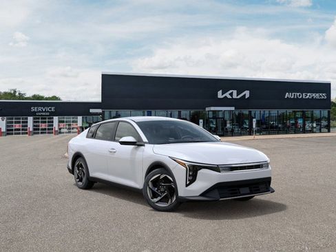 New 2025 Kia K4 EX image 8