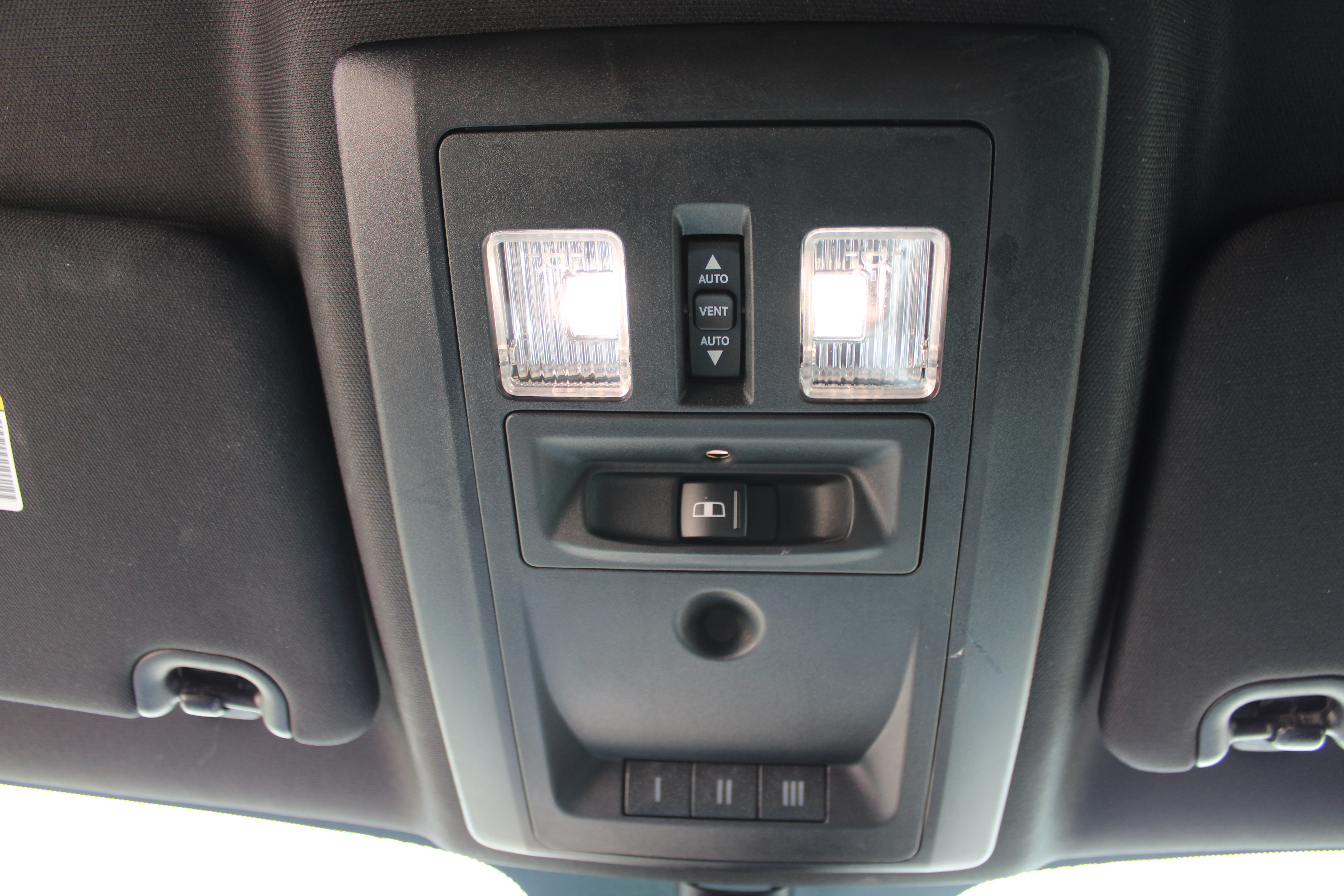 Used 2018 RAM 2500 Longhorn AWD/4WD image 13