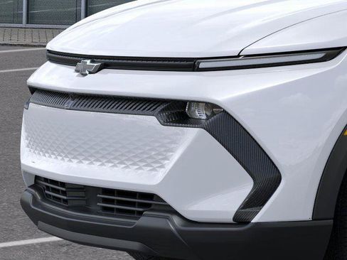 New 2026 Chevrolet Equinox EV LT image 13